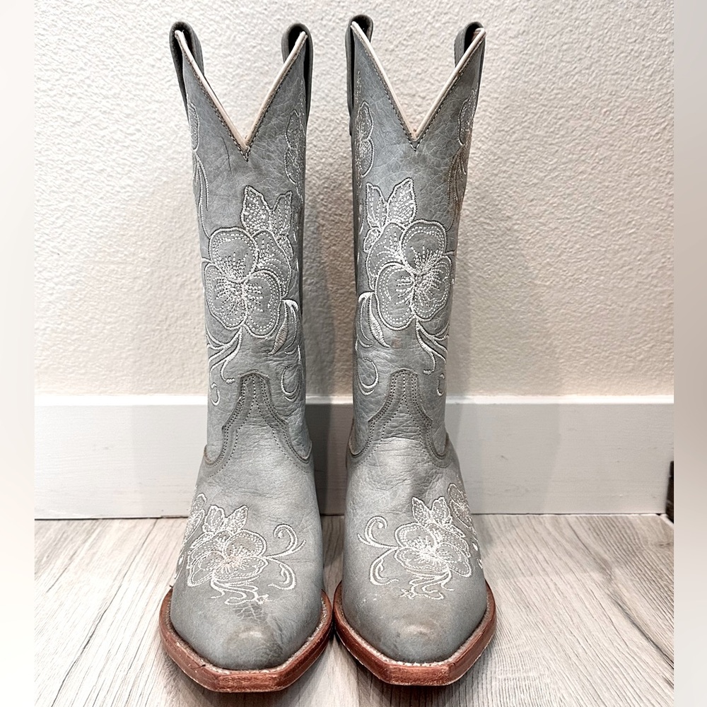 Shyanne Floral Embroidered Western Boots